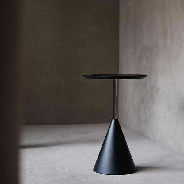 피콕서울 모어 사이드 테이블