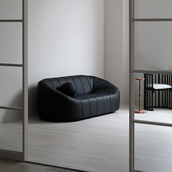 피콕서울 페이브 소파 - 레더