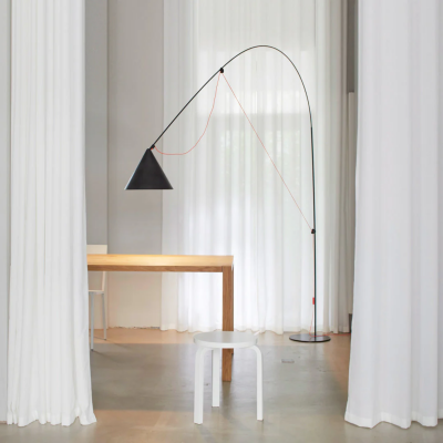 미드가르드 에이노 엑스라지 플로어램프 Midgard Ayno XL Floor Lamp in Black (전구포함)