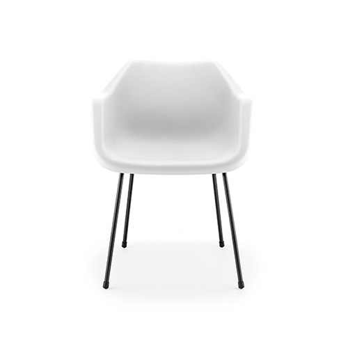 (11월특가) 힐레 암체어 화이트 쉘 블랙 프레임 HILLE Armchair Black Frame