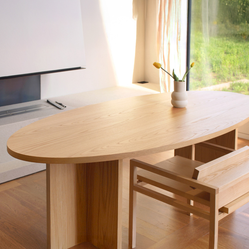 [8만원 적립] 플로티카 칼럼 오발 테이블 (White Oak)