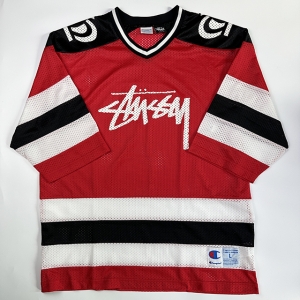 STUSSY x CHAMPION