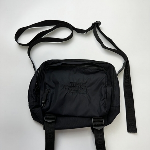 THE NORTH FACE PURPLE LABEL