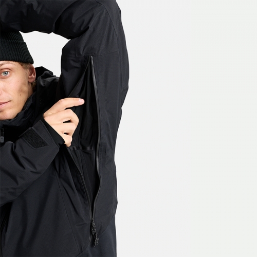 2526 버튼 AK 스노우보드 패딩 자켓 LZ 고어텍스 2L 다운 - 트루 블랙 (100061BA04) 2526 버튼 AK 스노우보드 패딩 자켓 LZ 고어텍스 2L 다운 - 트루 블랙 (100061BA04)