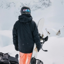 2526 버튼 AK 스노우보드 패딩 자켓 LZ 고어텍스 2L 다운 - 트루 블랙 (100061BA04)