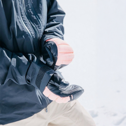 2526 버튼 AK 스노우보드 자켓 스워시 고어텍스 2L - 트루 블랙 (100011BA04)