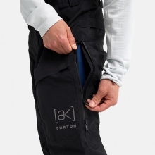 2526 버튼 AK 스노우보드 팬츠 스워시 고어텍스 2L 숏 - 트루 블랙 (100221BA04)