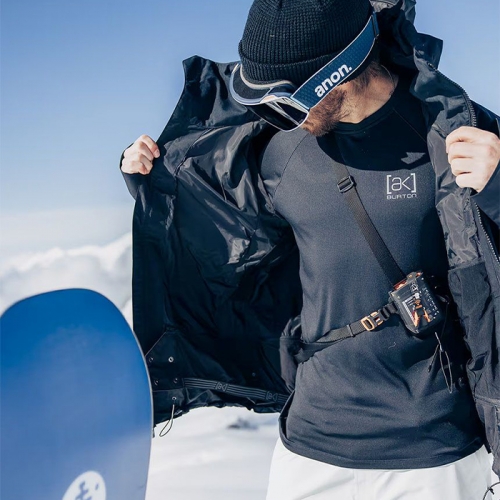 2526 버튼 AK 스노우보드 자켓 싸이클릭 고어텍스 2L - 트루 블랙 (100021BA04) 2526 버튼 AK 스노우보드 자켓 싸이클릭 고어텍스 2L - 트루 블랙 (100021BA04)