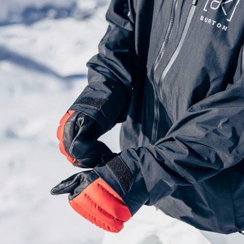 2526 버튼 AK 스노우보드 자켓 싸이클릭 고어텍스 2L - 트루 블랙 (100021BA04) 2526 버튼 AK 스노우보드 자켓 싸이클릭 고어텍스 2L - 트루 블랙 (100021BA04)