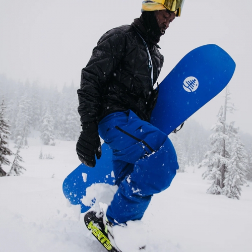 2526 버튼 AK 스노우보드 패딩 자켓 베이커 울트라라이트 다운 - 트루 블랙 (2206612A04) 2526 버튼 AK 스노우보드 패딩 자켓 베이커 울트라라이트 다운 - 트루 블랙 (2206612A04)