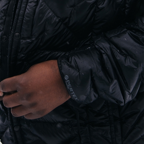 2526 버튼 AK 스노우보드 패딩 자켓 베이커 울트라라이트 다운 - 트루 블랙 (2206612A04) 2526 버튼 AK 스노우보드 패딩 자켓 베이커 울트라라이트 다운 - 트루 블랙 (2206612A04)