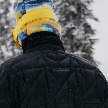 2526 버튼 AK 스노우보드 패딩 자켓 베이커 울트라라이트 다운 - 트루 블랙 (2206612A04)