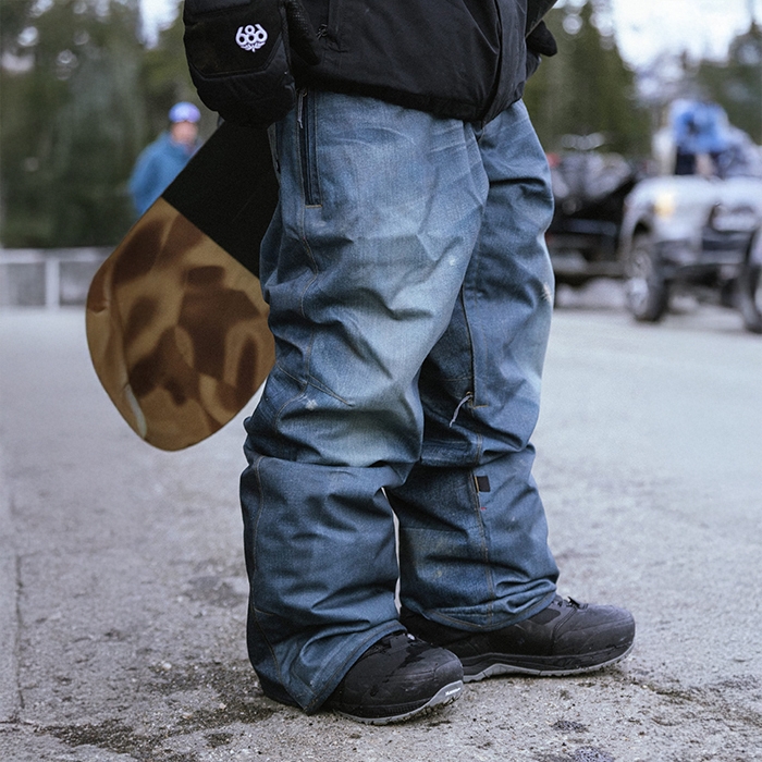 2526 686 육팔육 스노우보드복 팬츠 디컨스트럭티드 데님 - 인디고 데님 (26M3WN227-IDGD)