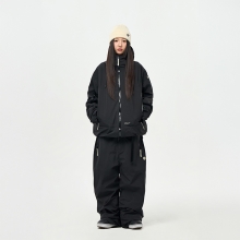어스투 스노우보드복 코디세트 #1 / 2526 어스투 스노우보드 자켓 3L 플랩 코어 OJK001 - 블랙 + 2526 어스투 스노우보드복 팬츠 3L 플랩 코어 OSP001 [레귤러핏] - 블랙