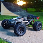 ARA106053 KRATON 1:8 4WD EXtreme Bash Roller (Black)