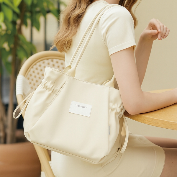 모아르 프티 숄더백 여성 숄더백 데일리 핸드백