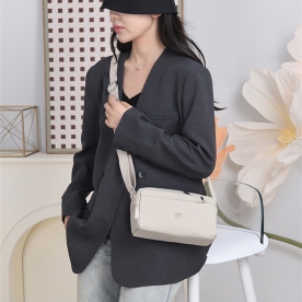 피오니 포켓 크로스백 여자 미니 여행용 가방