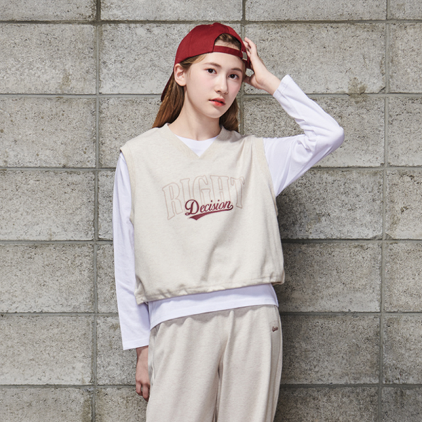 [에꼴리에] 여자 가을이월 오트밀 브이넥 크롭조끼(24C0783)