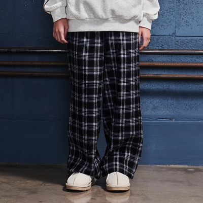 [에꼴리에] 남녀공용 겨울이월 스트레이트 체크바지(24D5251)