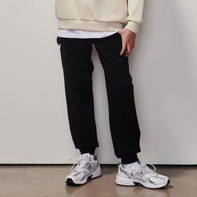 [에꼴리에] 남자 봄이월 에어쿠션 절개 카고조거바지(25A0702)