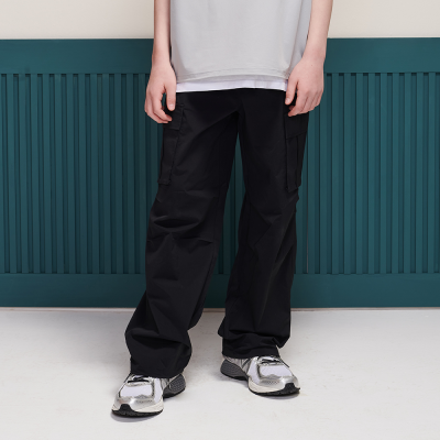 [에꼴리에] 남자 여름이월 뉴쿨스판입체카고 스트링 바지(25B0232)