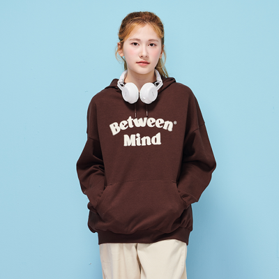 [에꼴리에] 여자 봄이월 루즈핏 아치레터링 후드티(25C0452)