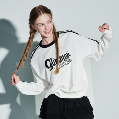 [틴톡] 여자 봄이월 2선트랙라인세미크롭맨투맨티(25QT753)