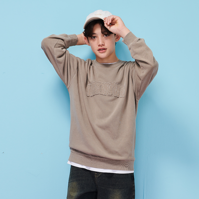 [에꼴리에] 남자 봄이월 아플리케피그먼트맨투맨티(25C1406)