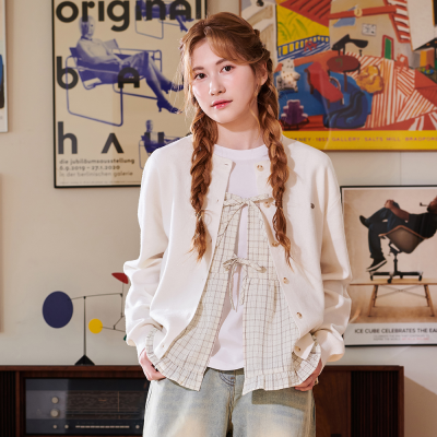 [에꼴리에] 여자 봄신상 소프트라운드넥 니트가디건 (26A5082)