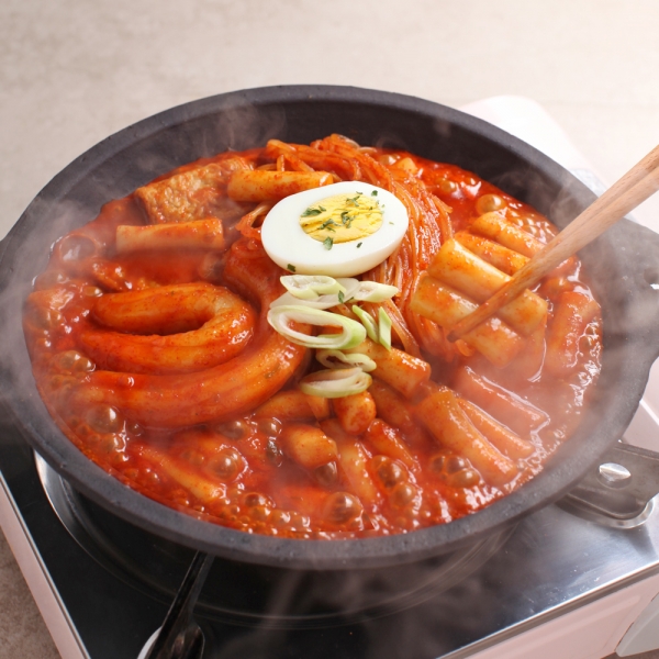 먹스타 쫄지마라 마라떡볶이 밀키트 704g(2.5인분) X 1개 (무료배송)