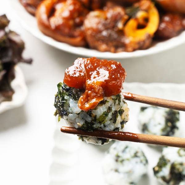 먹스타 한우 매콤 우족찜 1.4kg X 1팩 (무료배송)