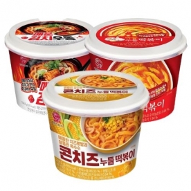 [편의점상품] [본고장] 콘치즈누들떡볶이/매운김치우동/마늘누들떡볶이 골라담기