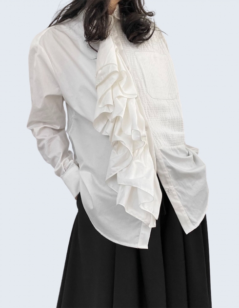 Unbalanced frill shirt