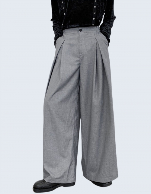 Loose Fit One-Tuck Slacks