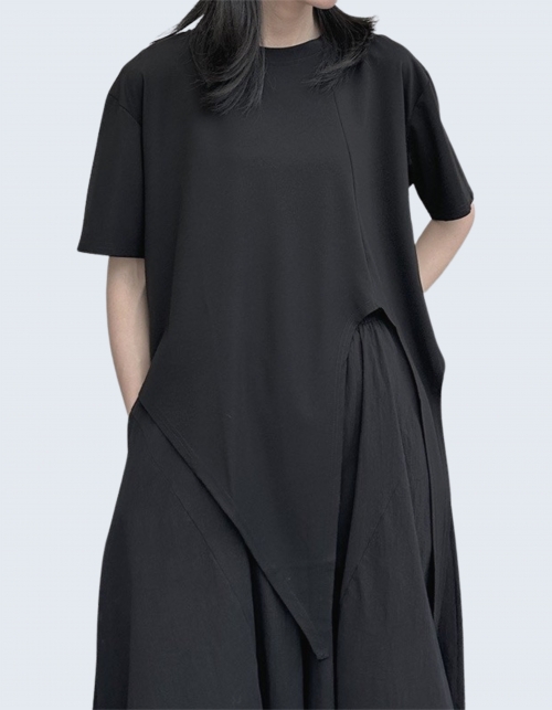 Irregular hem slit short-sleeved T-shirt