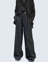 button-designed wide pants