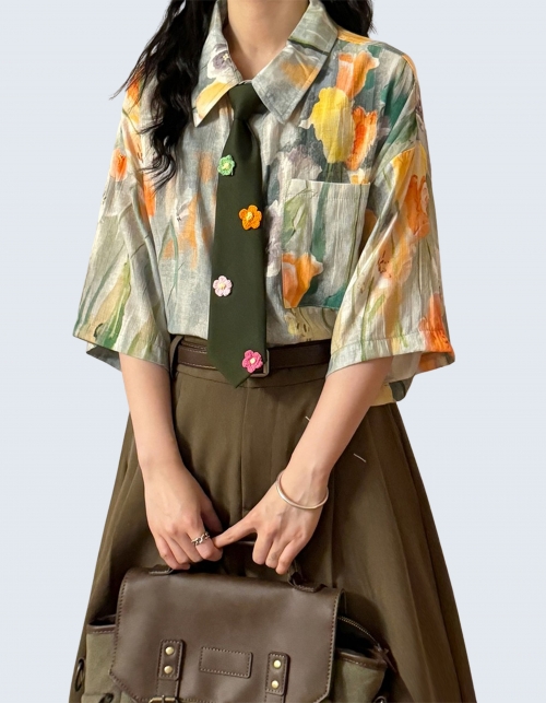 flower-patterned graffiti short-sleeved shirt