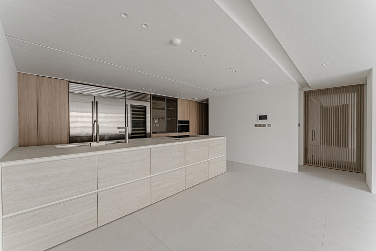 ELYSIAN 07 TRAVERTINO LIGHT