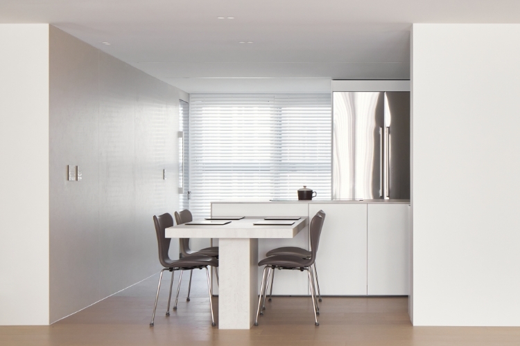 LIME STONE ROCOCO WHITE