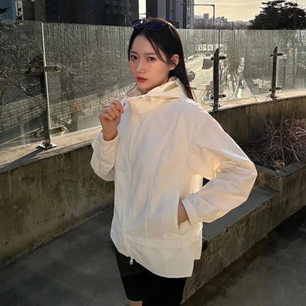 타슬란 여성 바람막이 Off White