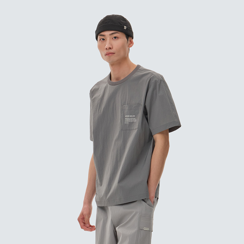 루트 포켓 그래픽 반팔 티셔츠 Dark Gray