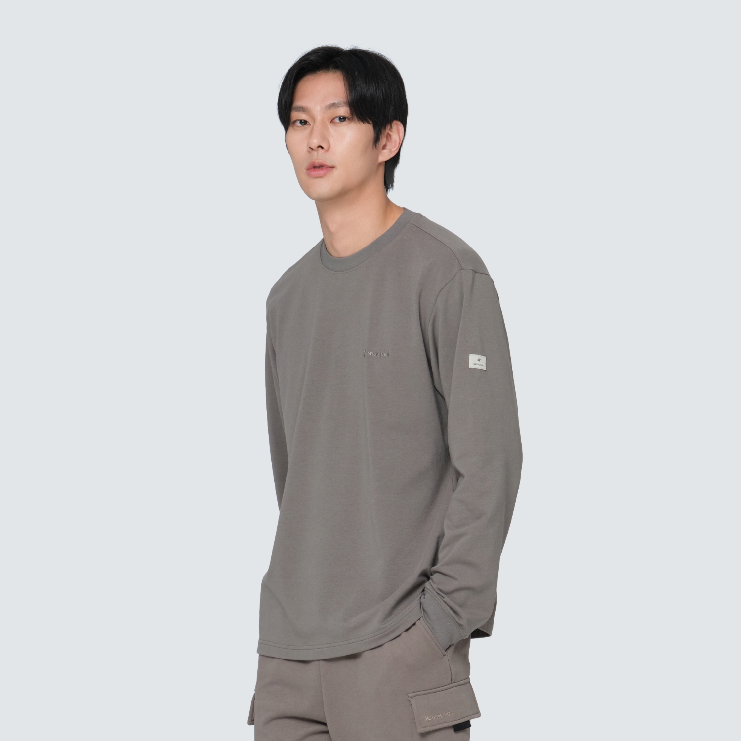 베이직 로고 긴팔 티셔츠 Dark Khaki