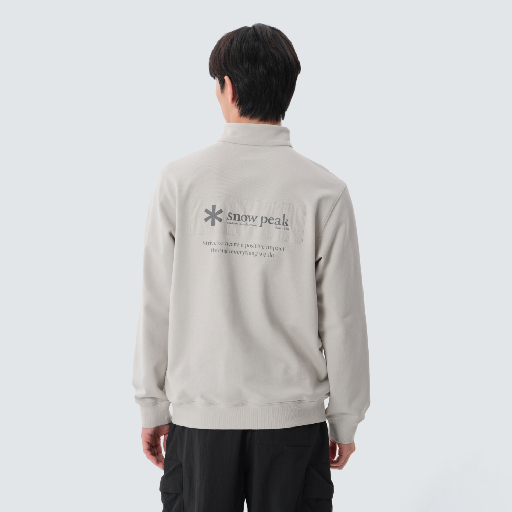 랜드 우븐 패치 반집업 맨투맨 Light Beige