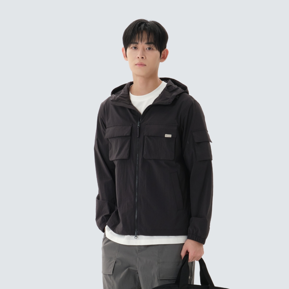 루트 아웃 포켓 바람막이 Dark Charcoal