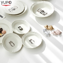 세마리 고양이 종지 삼색이/까망이/얼룩이