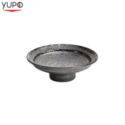 챠콜빛 굽 찬기