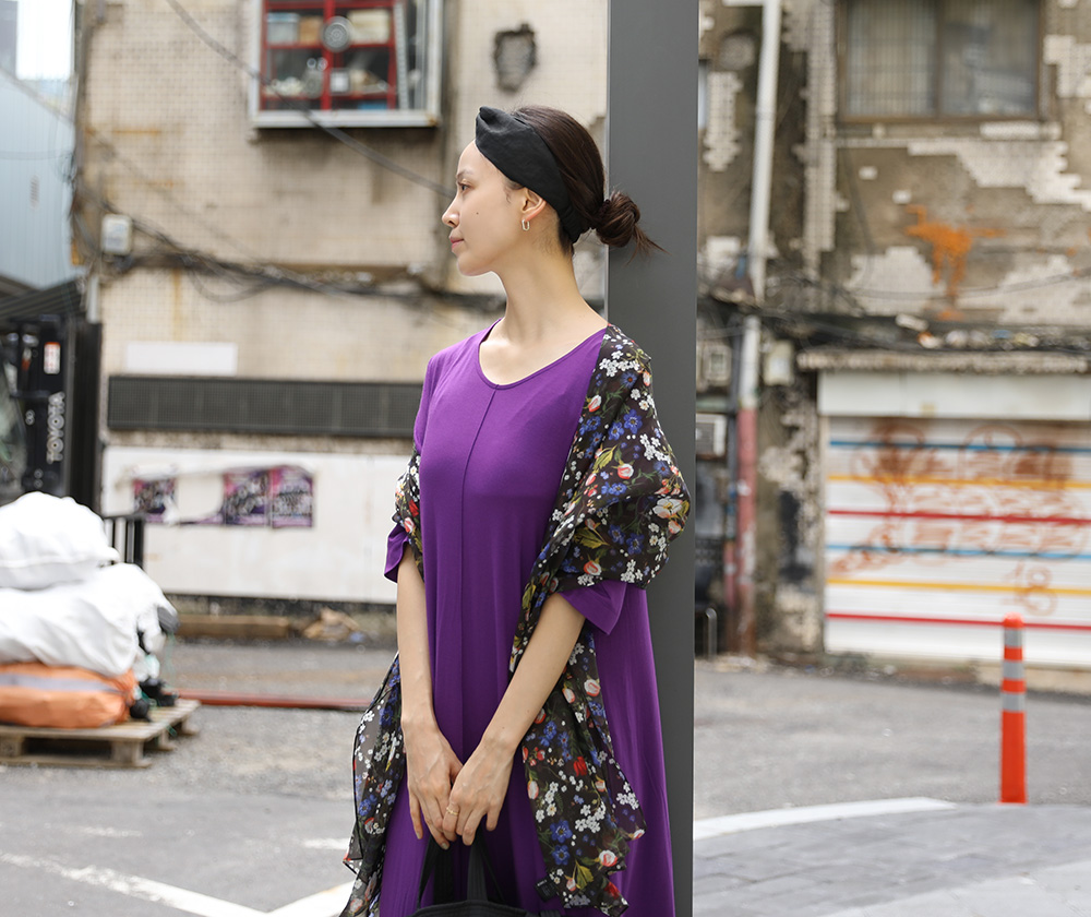 깜봉 비올렛 미디 드레스