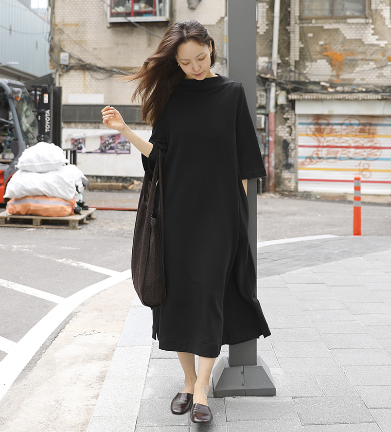 라무르 클래식 스웻 드레스