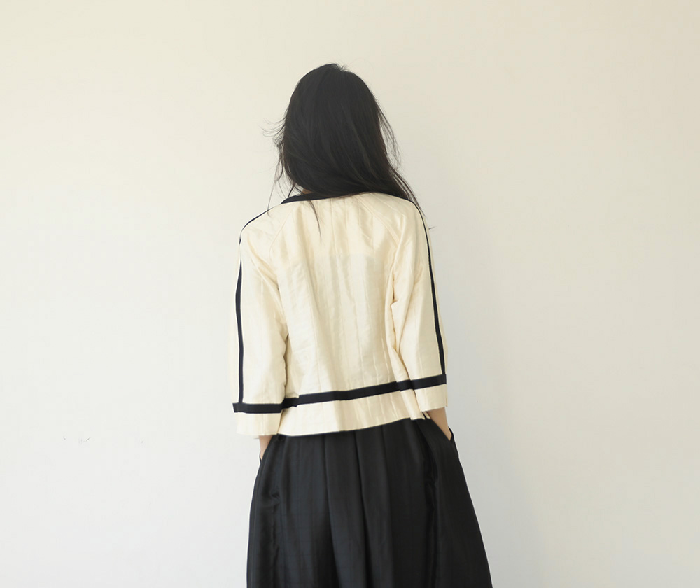 멜라스 실크 자켓