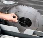 포맷4 세이프티 슬라이딩판넬쏘 (KAPPA550 E-MOTION PCS) (PCS 안전시스템/3상/20마력/550MM톱날장착/스타델타기동/15" 컬러 터치스크린-높이,각도,립펜스 디지털제어/오토매틱 스코어링 유닛/스코어링유닛 표시 라이트/톱날 퀵락 시스템/크로스컷펜스 각도 디지털/디지털 플립스탑 2개/마이터게이지/1250 립펜스/3200 슬라이딩/3200 크로스컷펜스 장착)